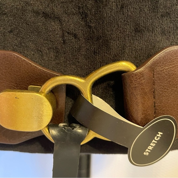 George Brown 2” Stretch Belt With Gold Buckle Size S/M NWT - Picture 2 of 6